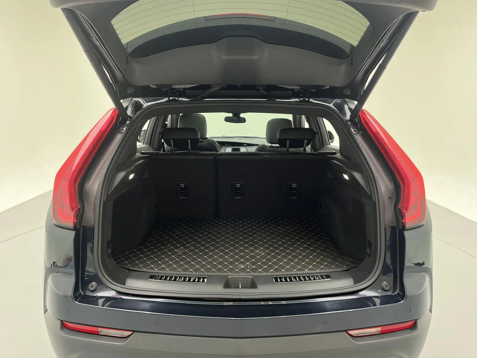 Cadillac XT4 2021 28T 2WD Leading