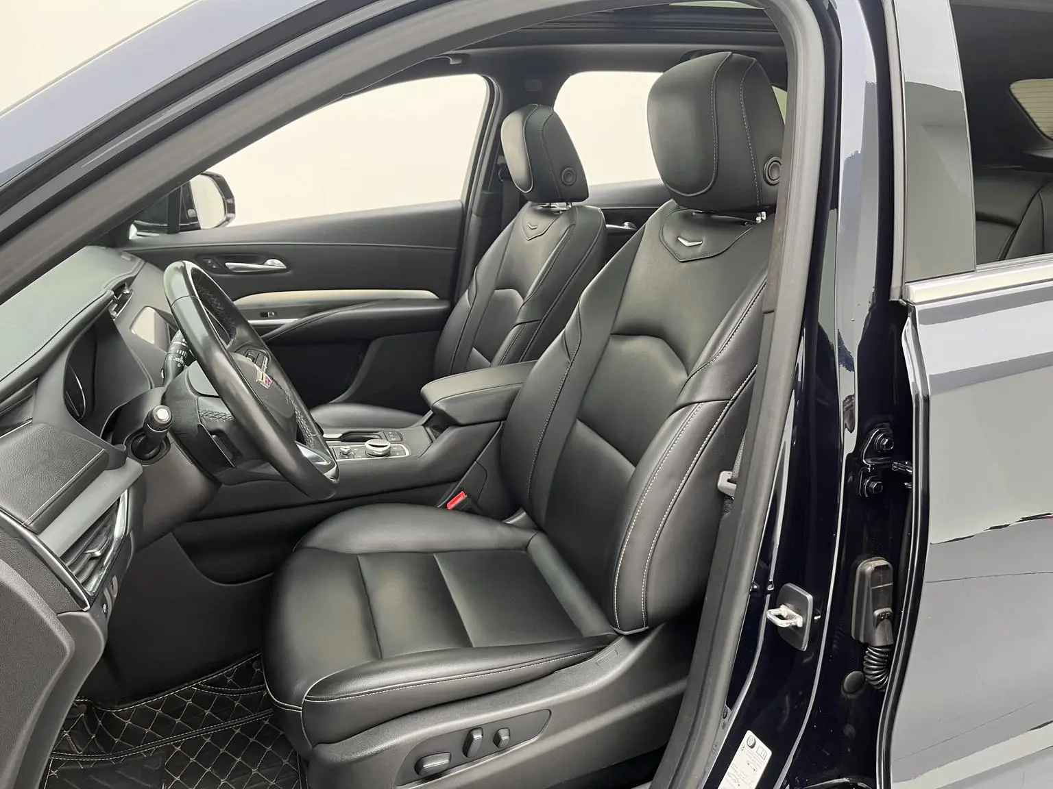 Cadillac XT4 2021 28T 2WD Leading