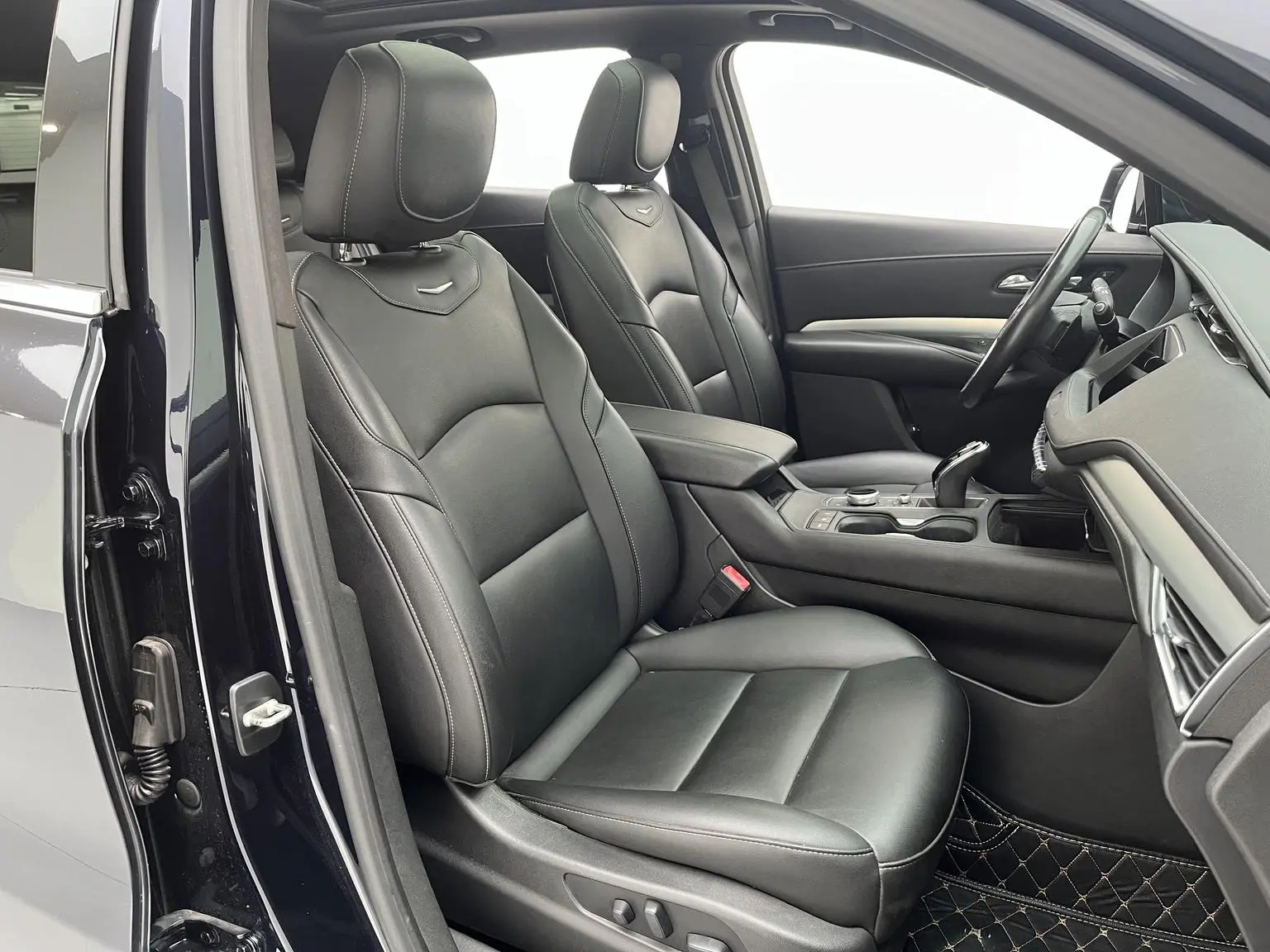 Cadillac XT4 2021 28T 2WD Leading