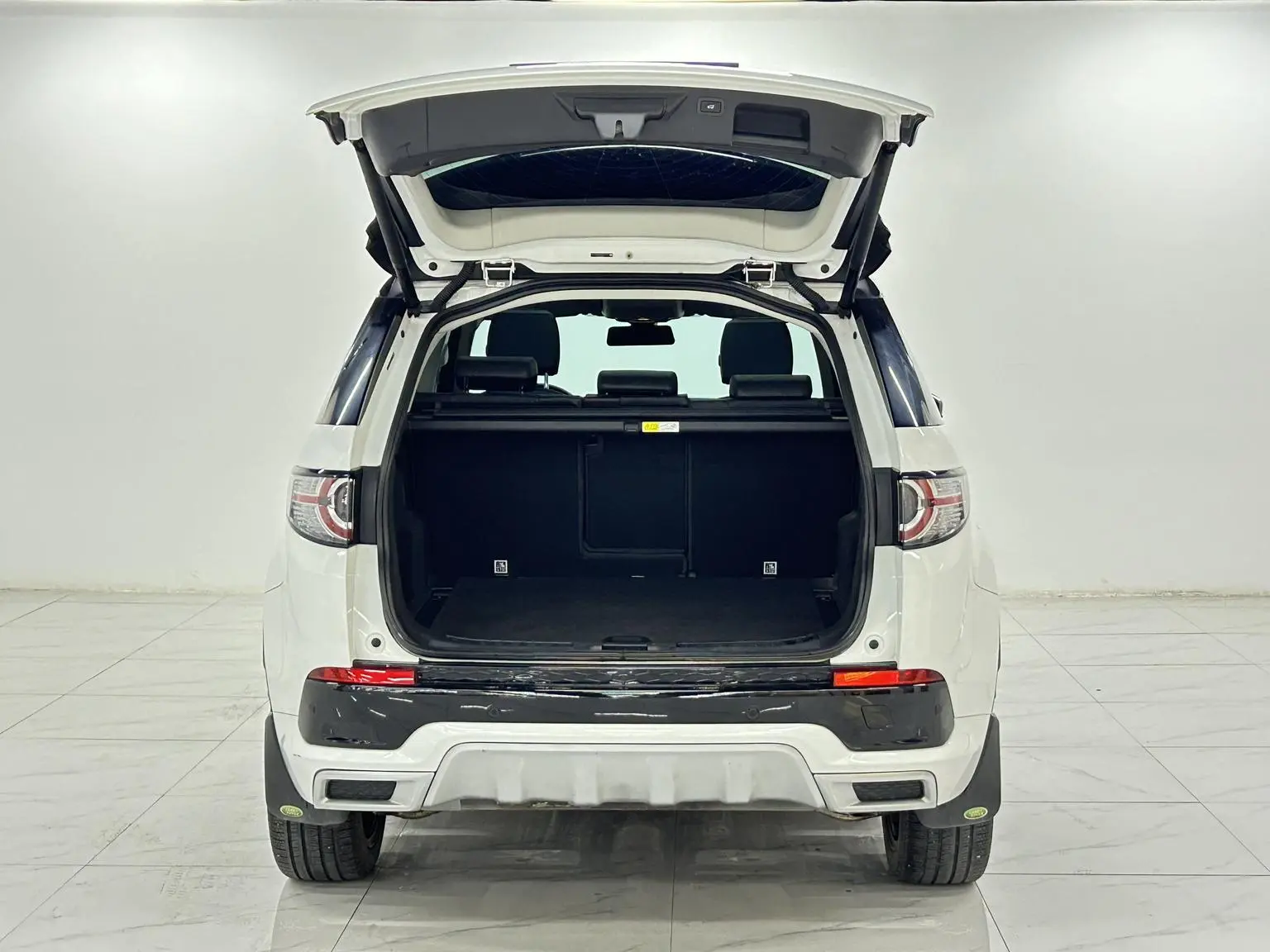 Land Rover Discovery Sport 2019 240PS SE Dynamic China VI