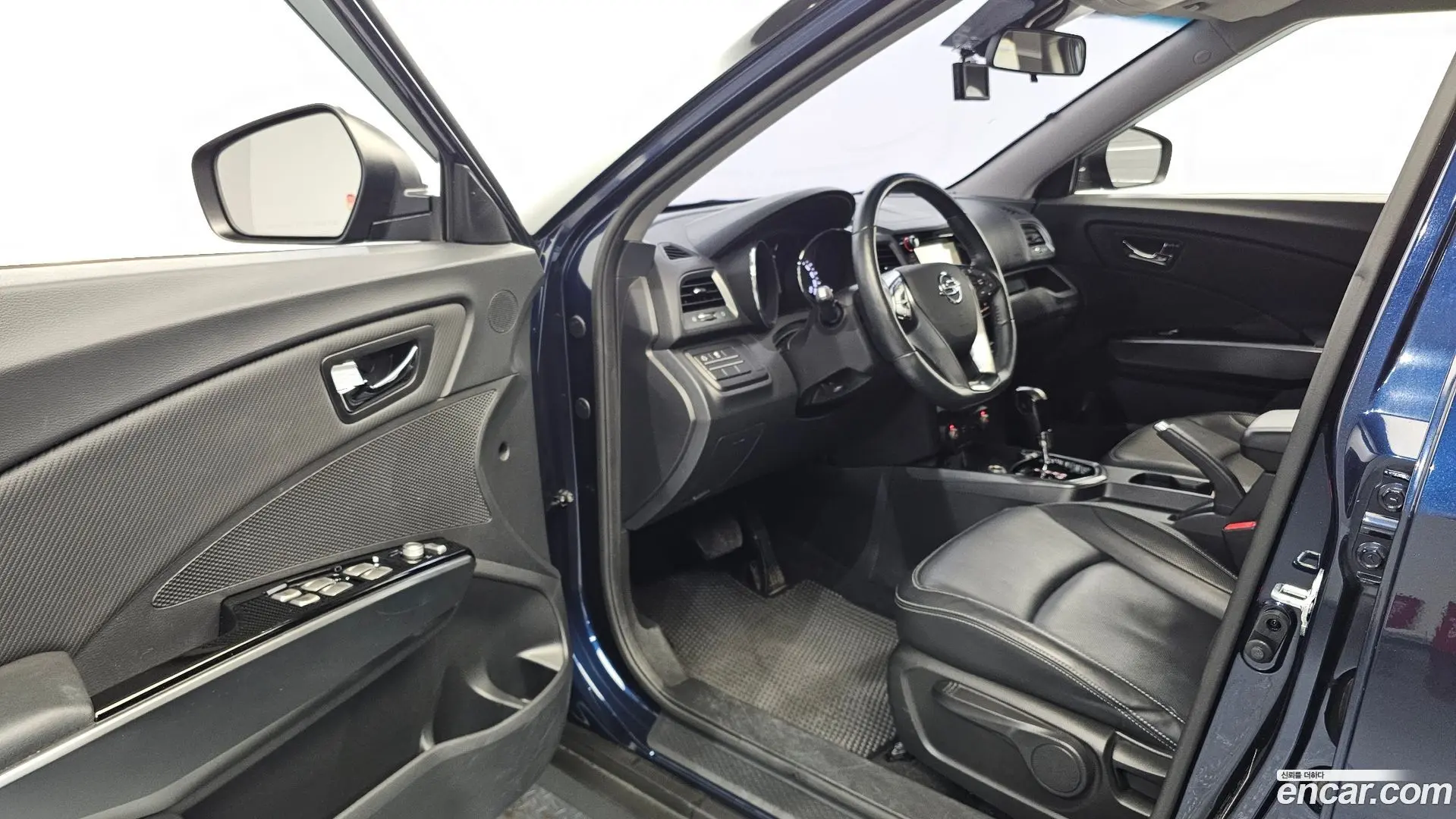 KG Mobility TIBOLI VX 2WD