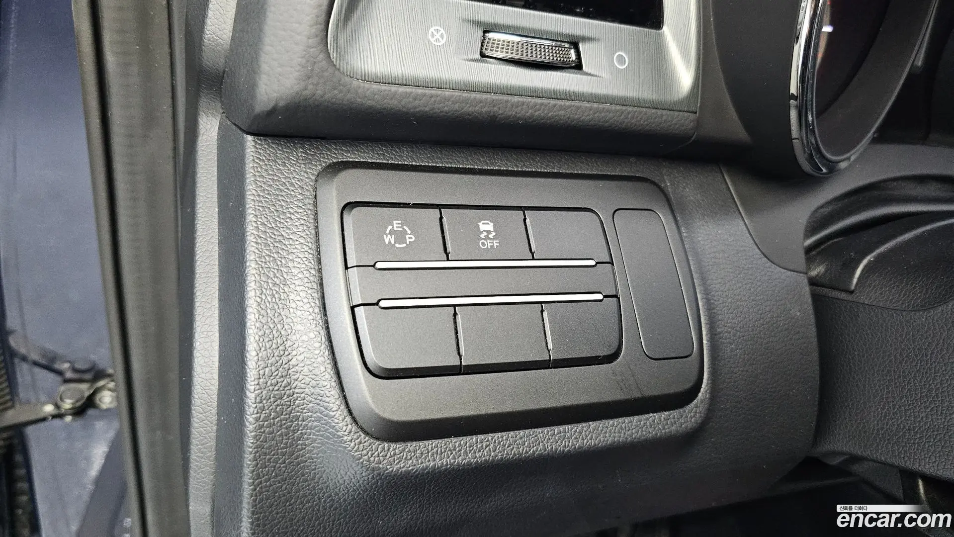 KG Mobility TIBOLI VX 2WD