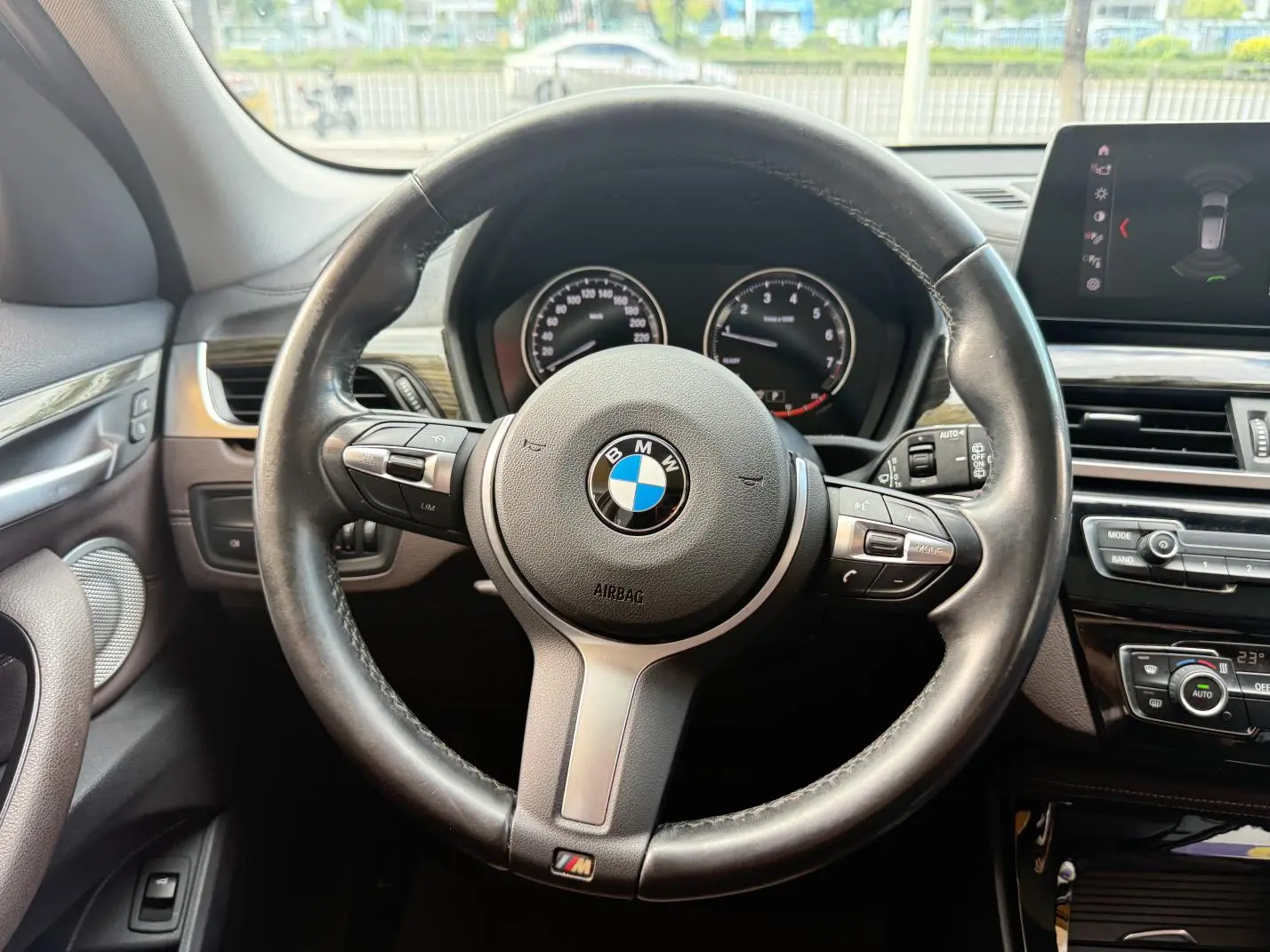 BMW X1 2021 xDrive25Li Premium Plus