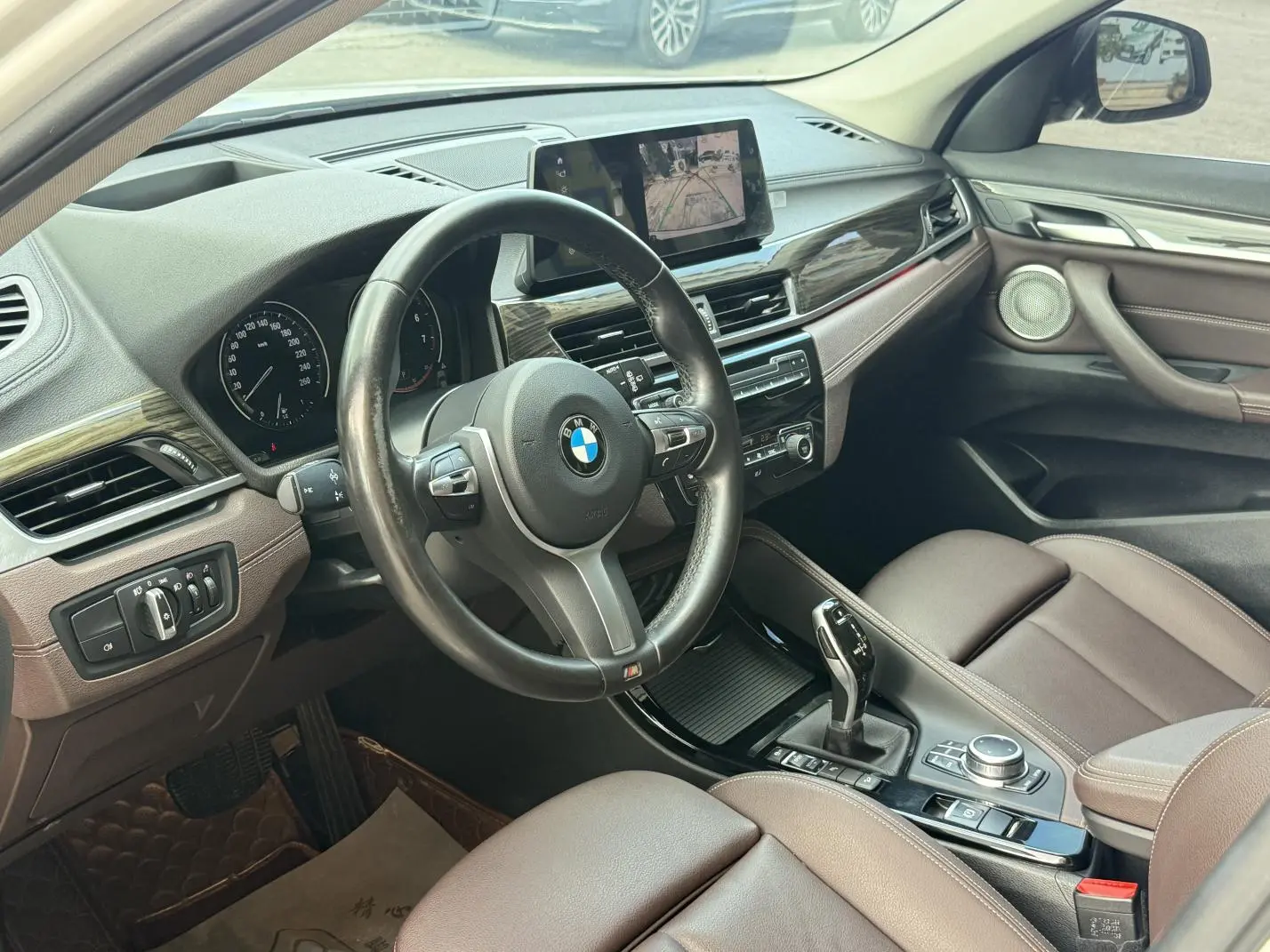 BMW X1 2021 xDrive25Li Premium Plus