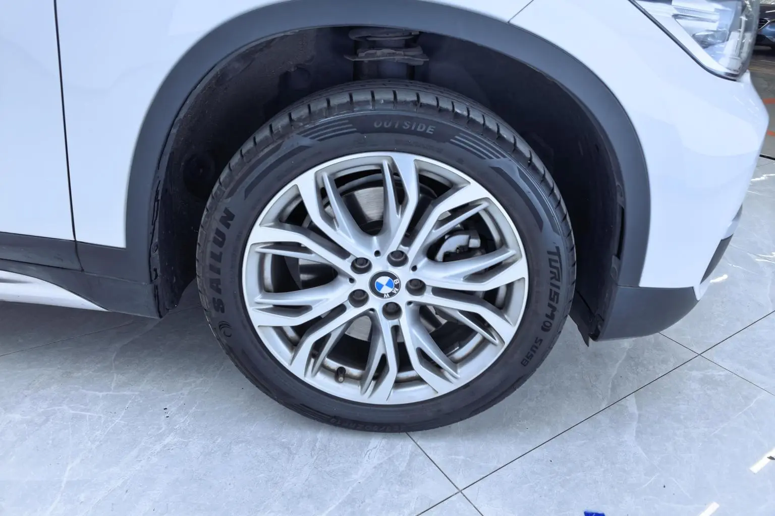 BMW X1 2019 sDrive20Li Leading