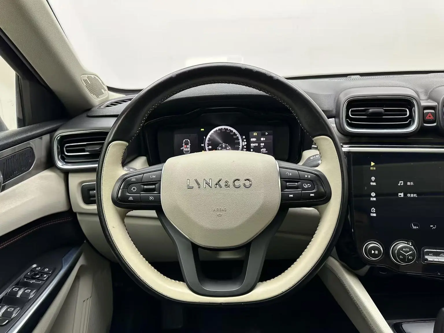 Lynk & Co 02 2019 1.5T DCT 2WD Shine China VI