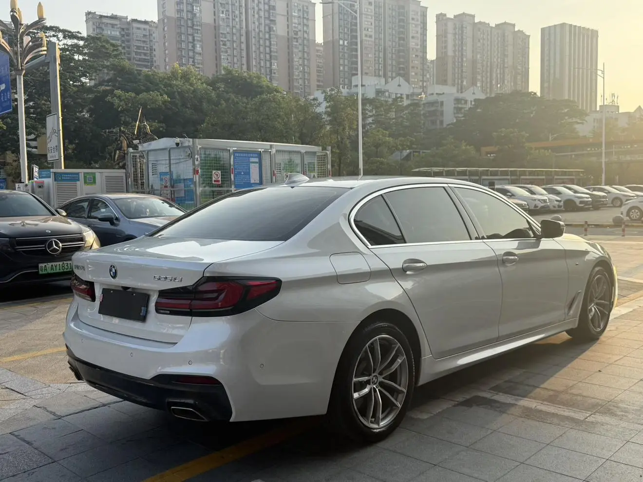 BMW 5 Series 2020 525Li M Sport Package