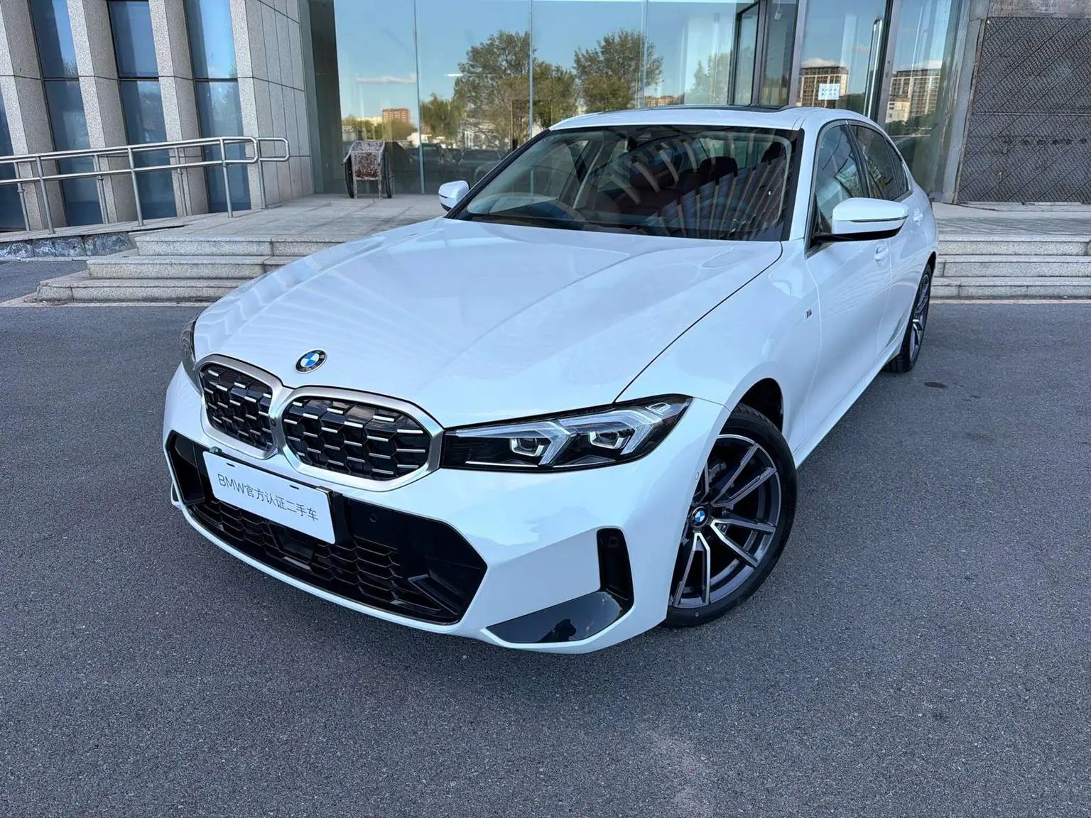 BMW 3 Series 2026 325Li M Sport Package