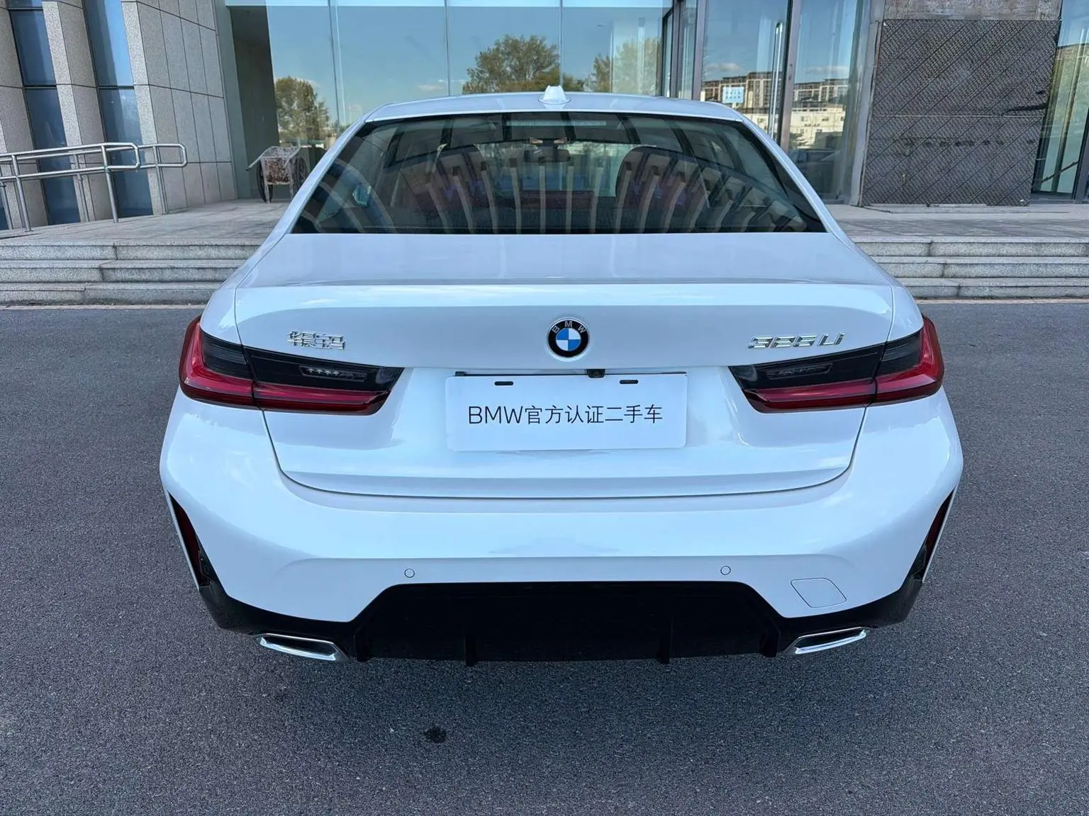 BMW 3 Series 2026 325Li M Sport Package