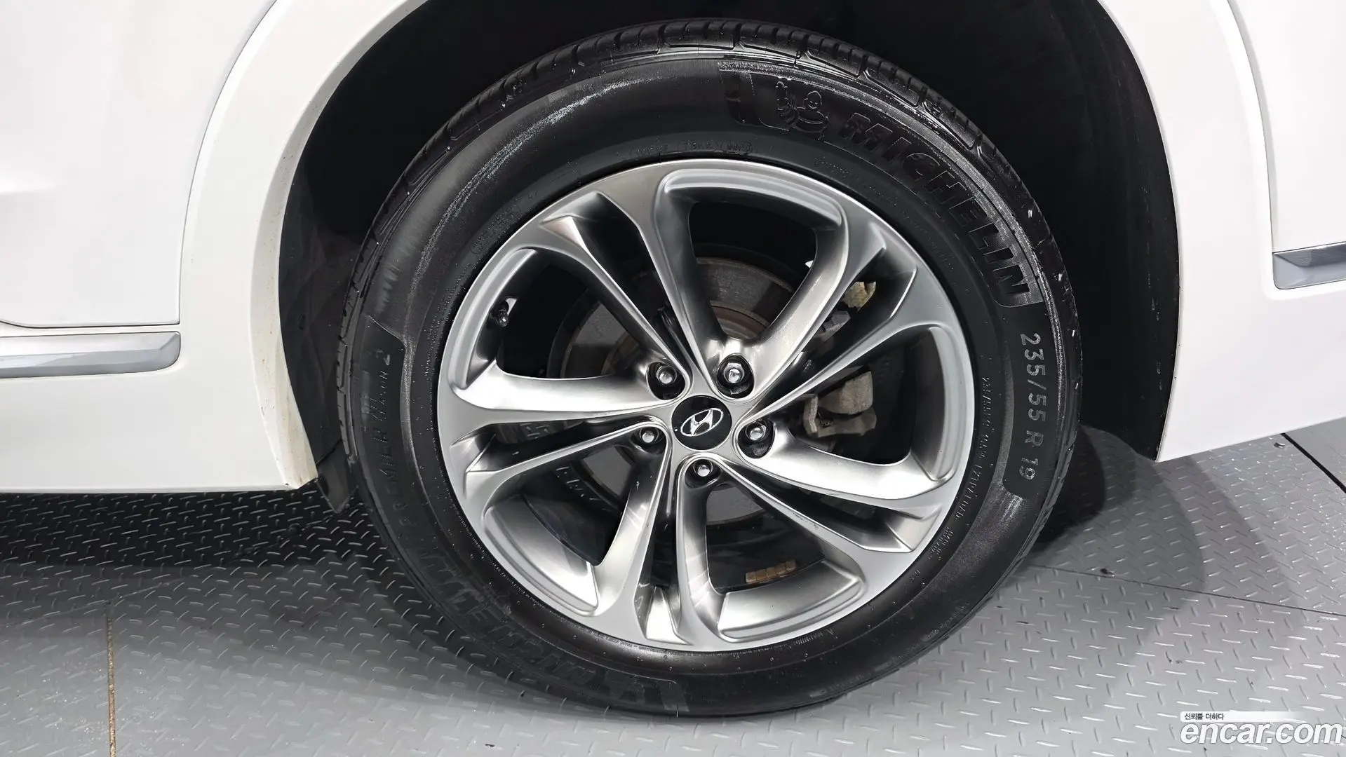 Hyundai Santafe Gasoline 2.0T 4WD