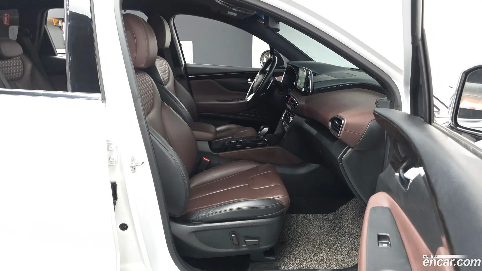 Hyundai Santafe Gasoline 2.0T 4WD