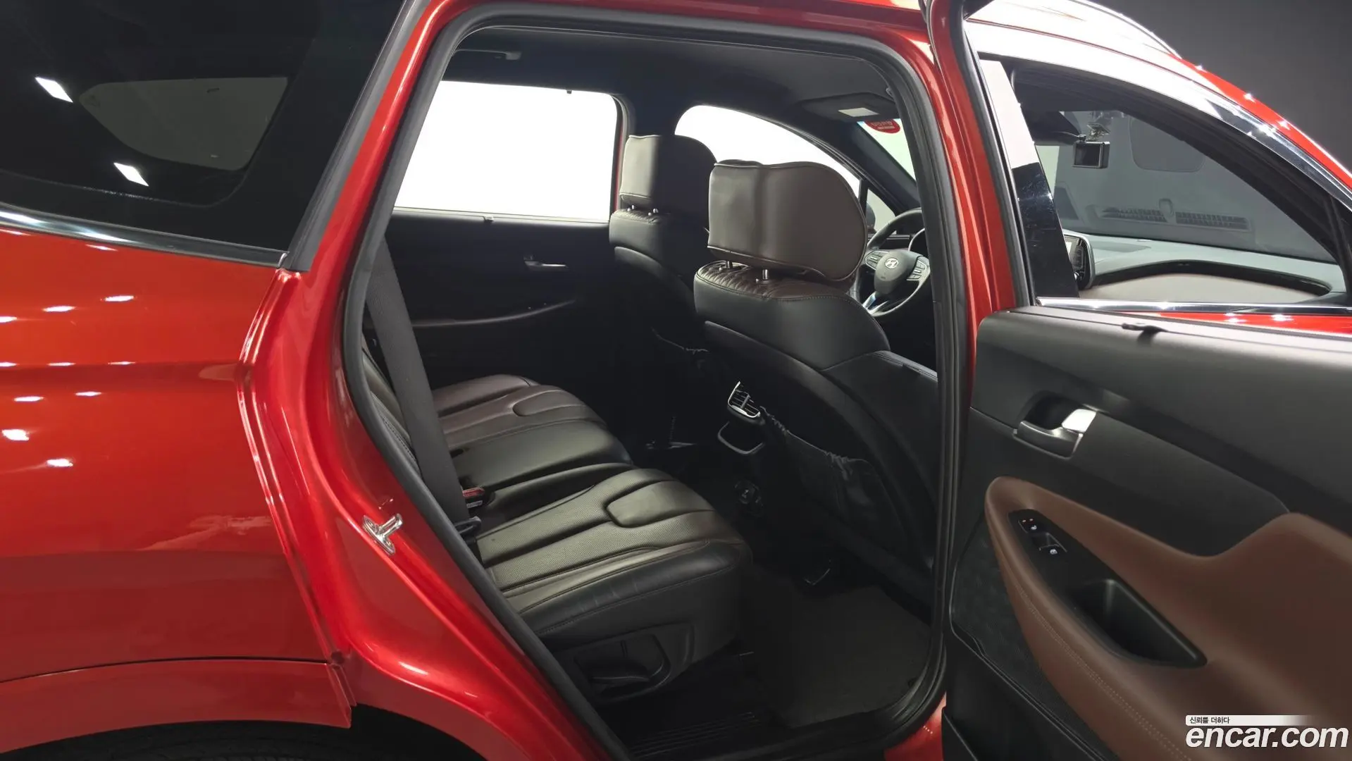 Hyundai Santafe Gasoline 2.0T 2WD