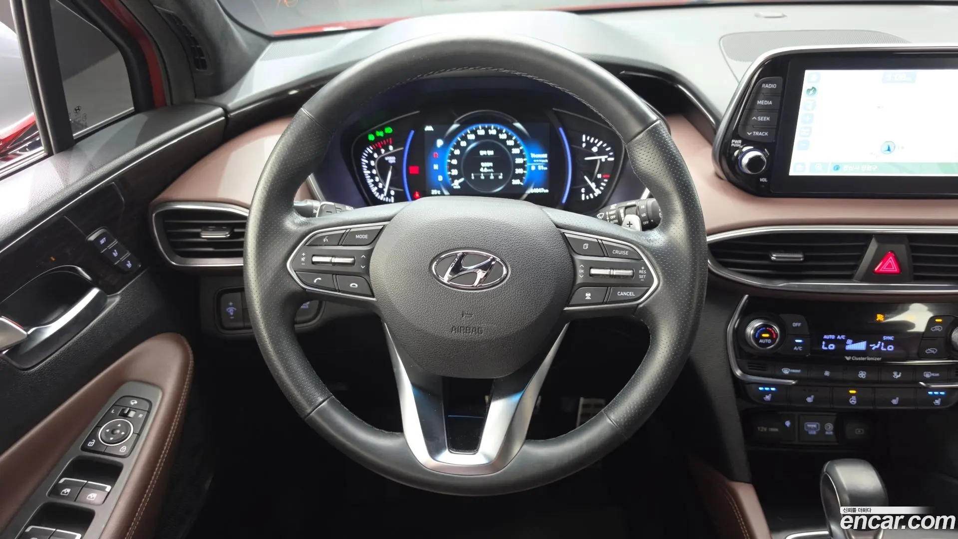 Hyundai Santafe Gasoline 2.0T 2WD