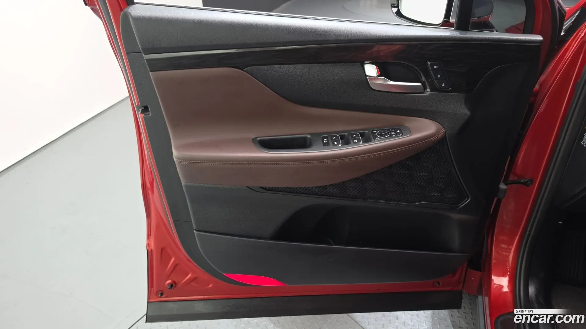 Hyundai Santafe Gasoline 2.0T 2WD