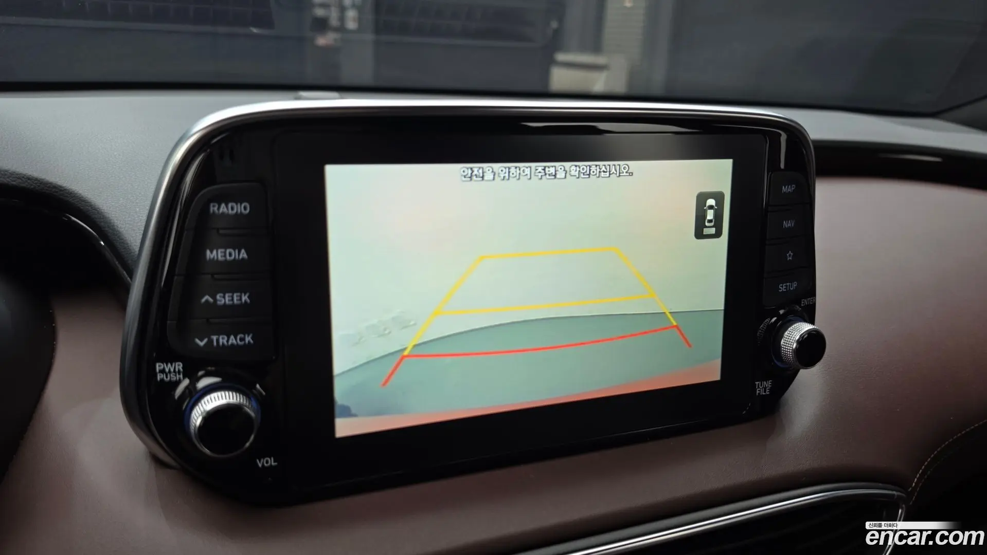 Hyundai Santafe Gasoline 2.0T 2WD