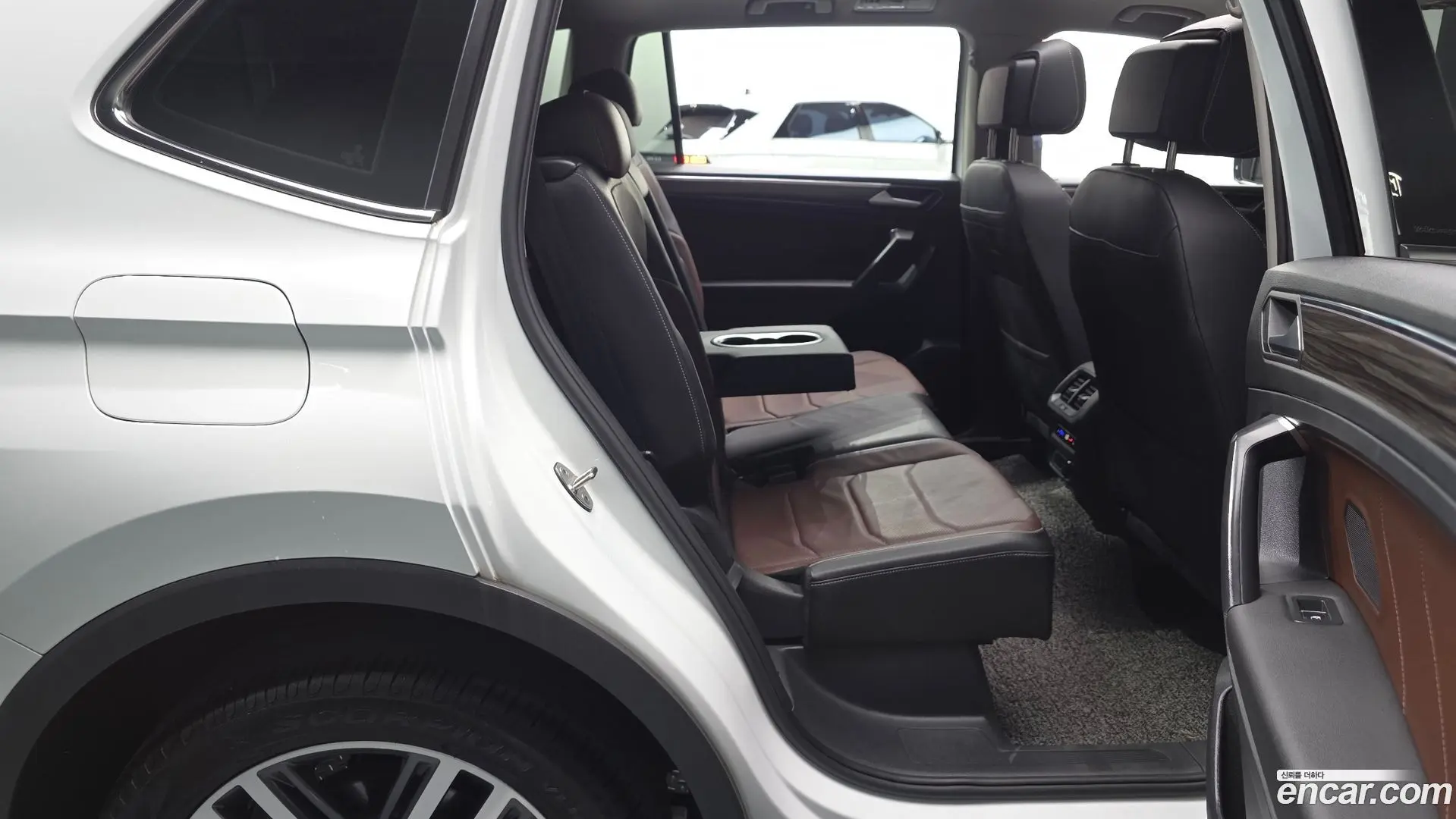 Volkswagen Tiguan 2.0 TSI Prestige