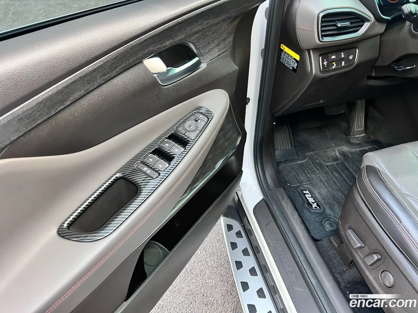 Hyundai Santafe Gasoline 2.0T 4WD