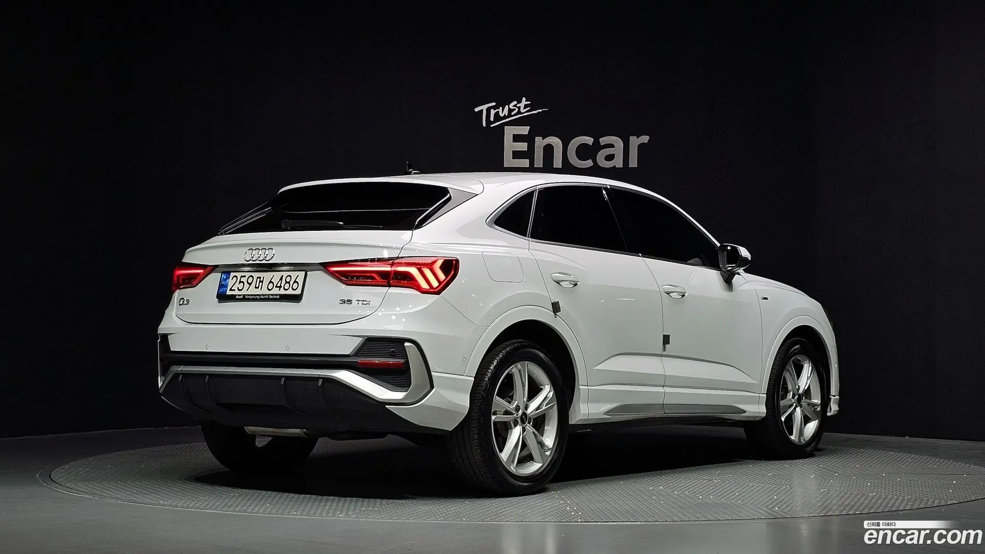 Audi Q3 35 TDI Premium Sportback
