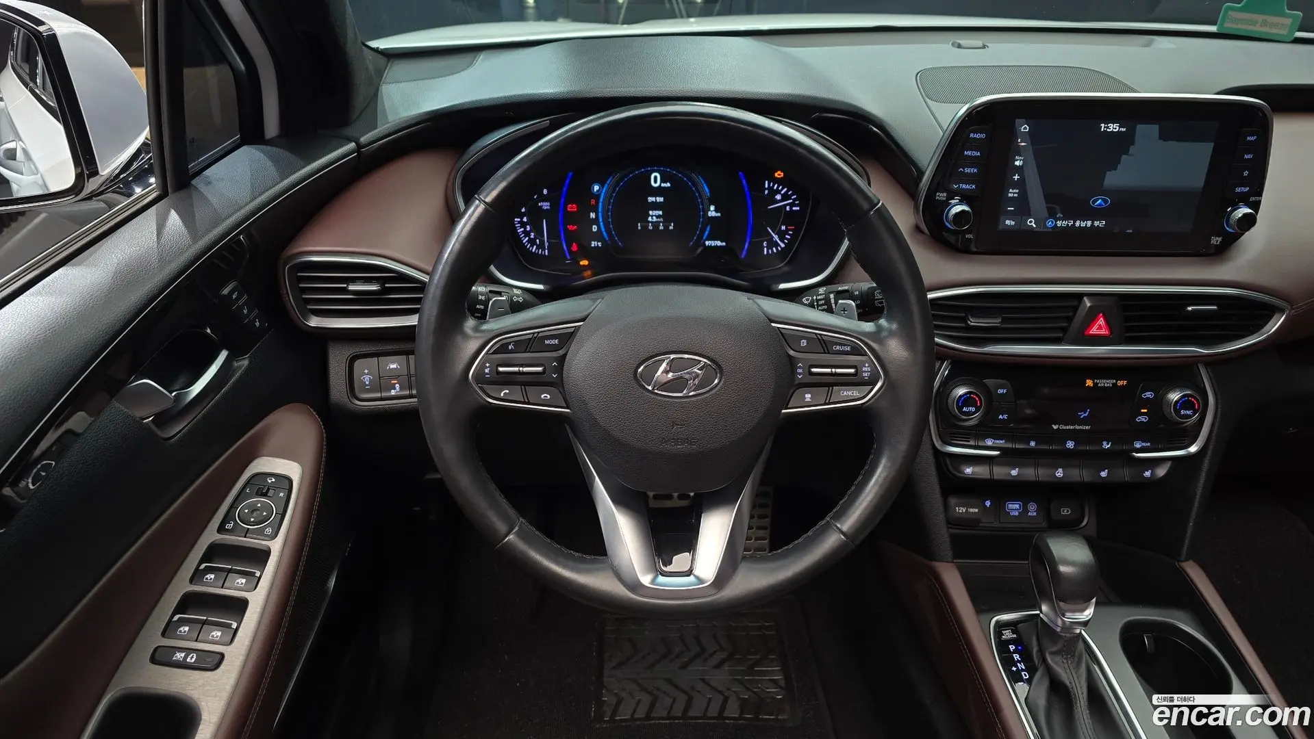 Hyundai Santafe Gasoline 2.0T 2WD