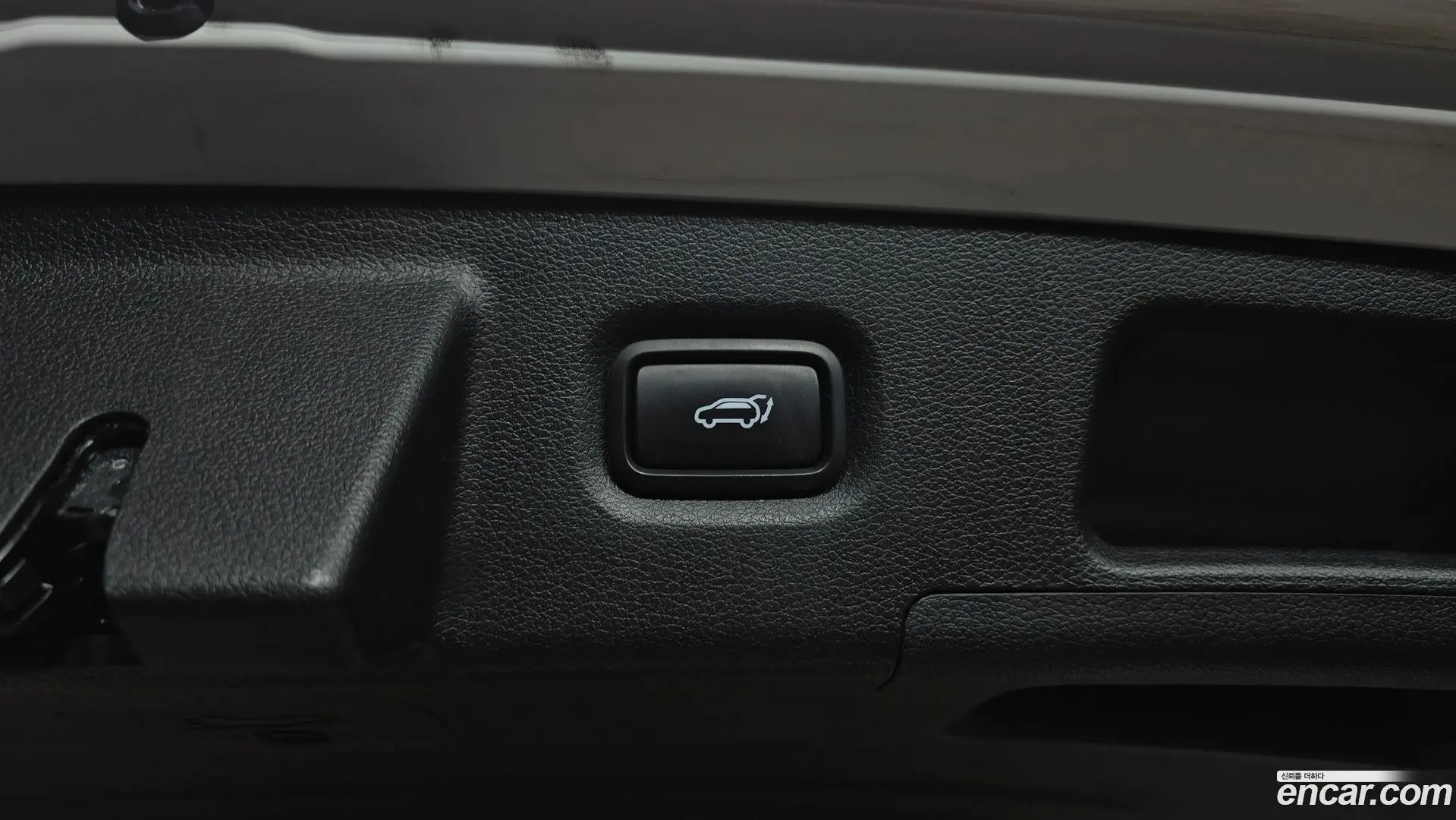Hyundai Santafe Gasoline 2.0T 2WD