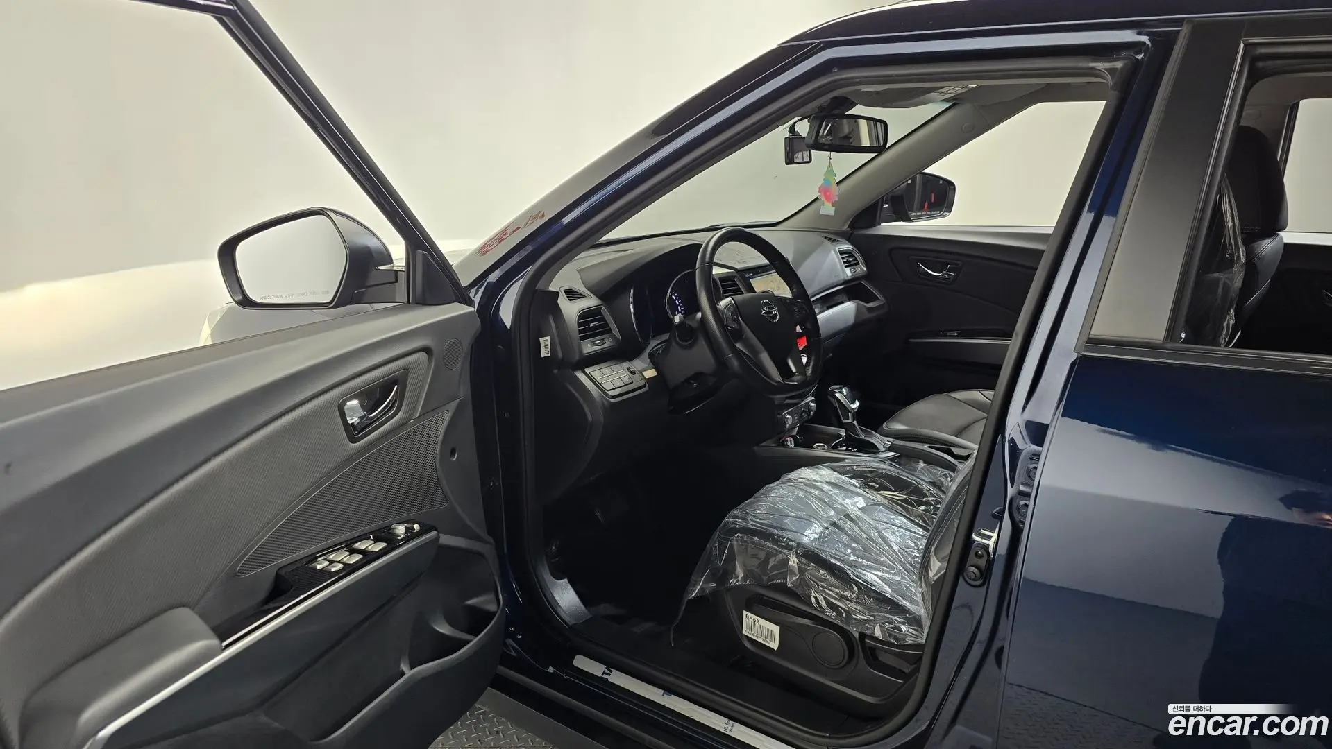 KG Mobility TIBOLI LX 2WD