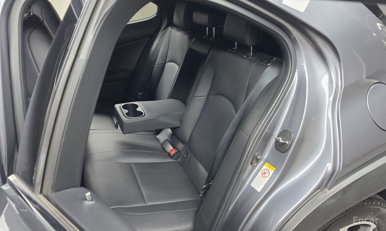 Lexus UX250h 2.0 AWD 2019