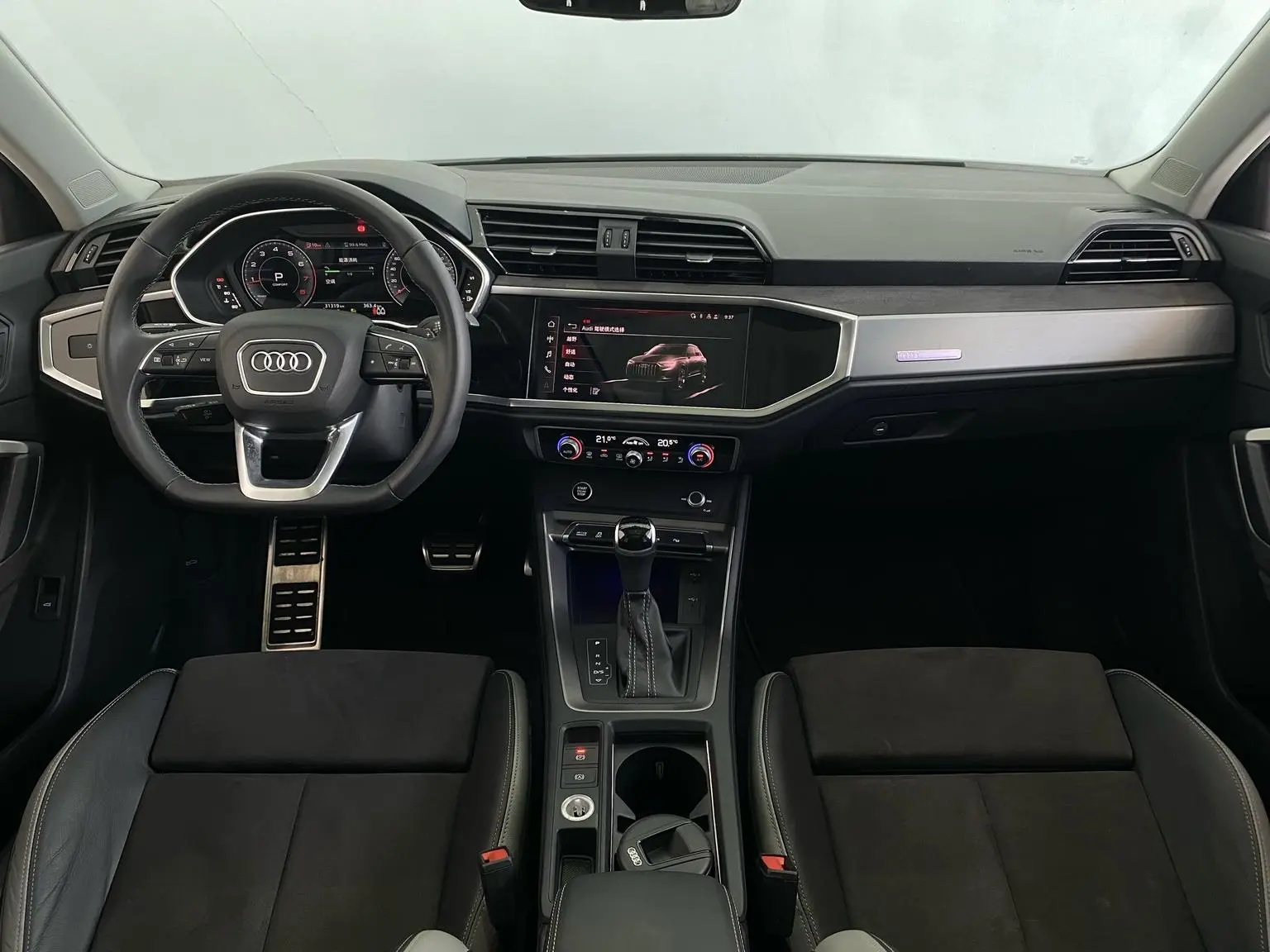 Audi Q3 2020 40 TFSI Dynamic Fashion
