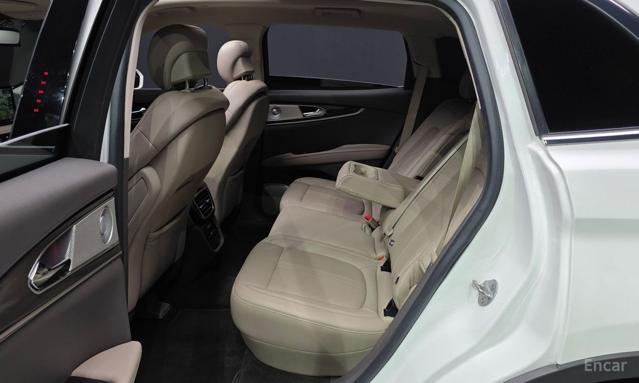 Lincoln Nautilus 1st generation 2.7 202A AWD 2022
