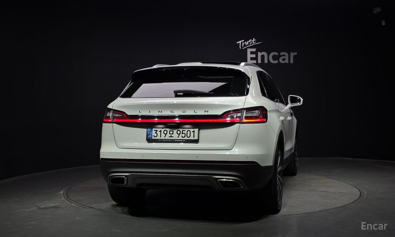Lincoln Nautilus 1st generation 2.7 202A AWD 2022