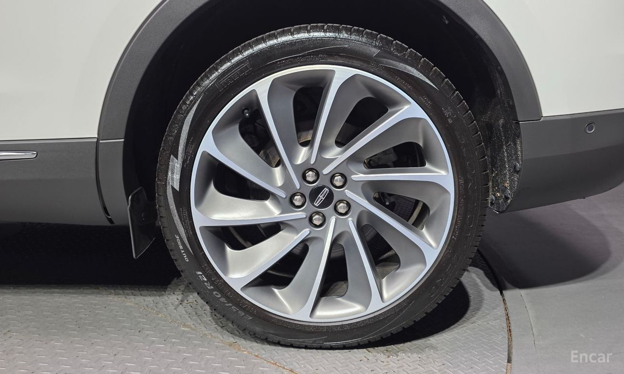 Lincoln Nautilus 1st generation 2.7 202A AWD 2022