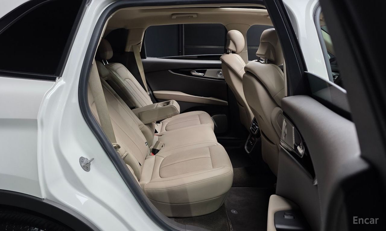Lincoln Nautilus 1st generation 2.7 202A AWD 2022