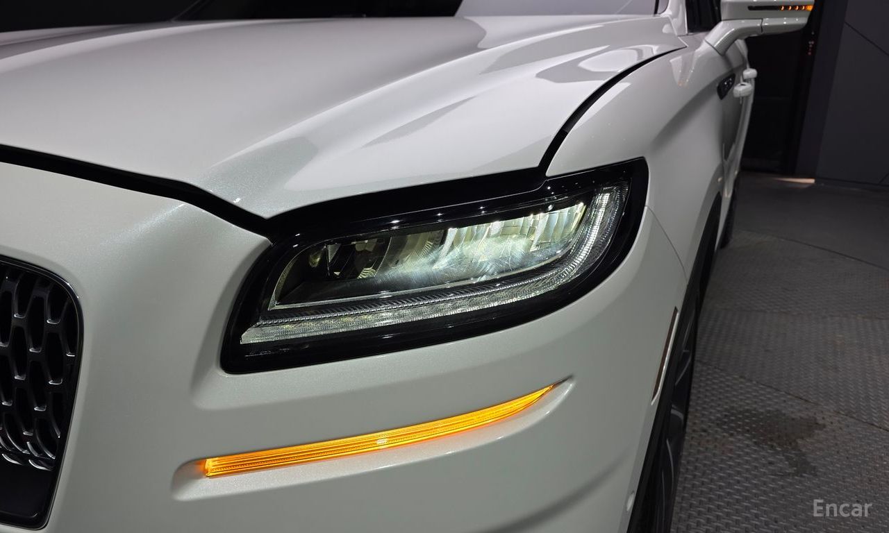 Lincoln Nautilus 1st generation 2.7 202A AWD 2022