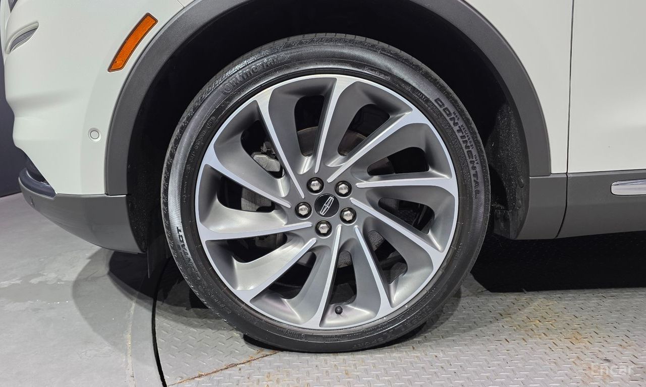 Lincoln Nautilus 1st generation 2.7 202A AWD 2022