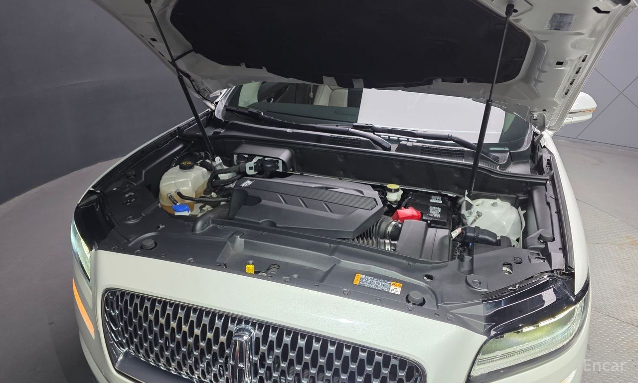 Lincoln Nautilus 1st generation 2.7 202A AWD 2022