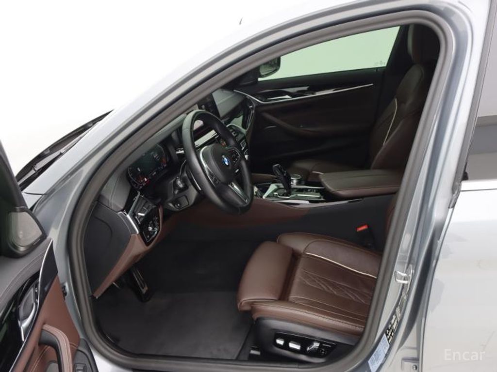BMW 5 Series (G30) 530i xDrive M Sports 2023