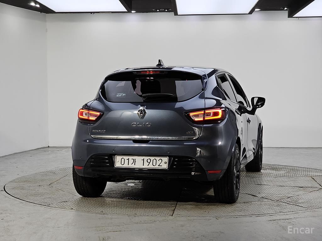 Renault Korea (Samsung) Clio Intense 2018