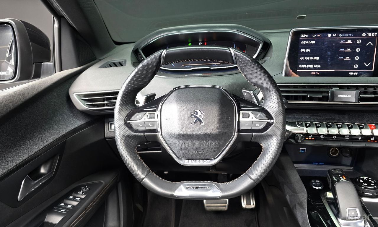 Peugeot 5008 2nd generation 1.6 BlueHDi GT Line 2019