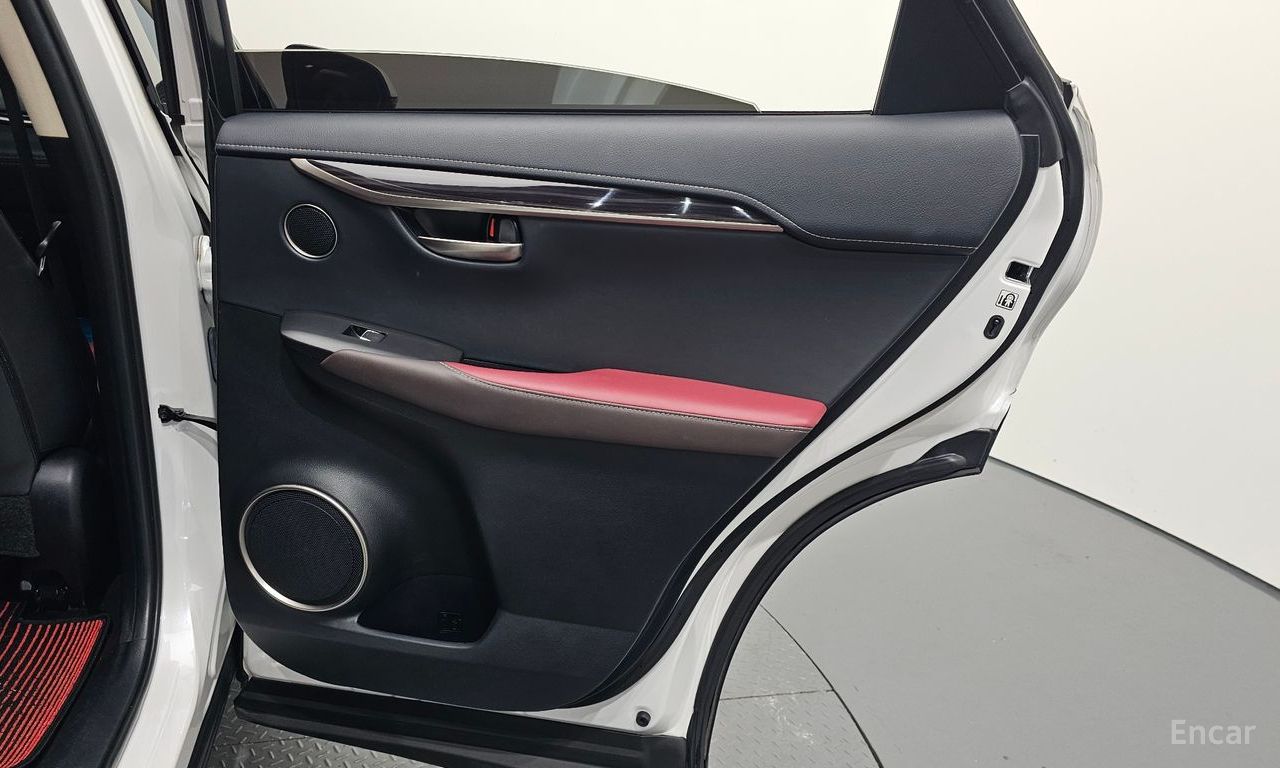Lexus NX300h Executive 2019