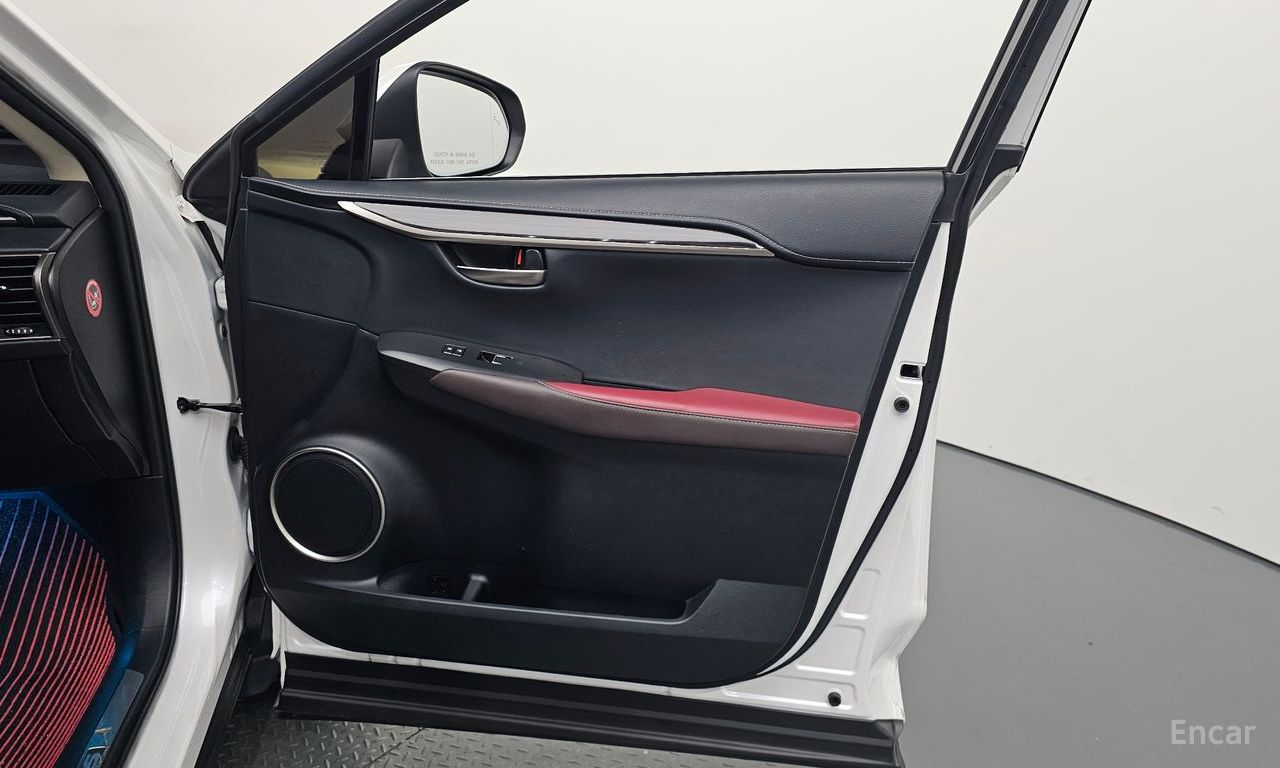 Lexus NX300h Executive 2019